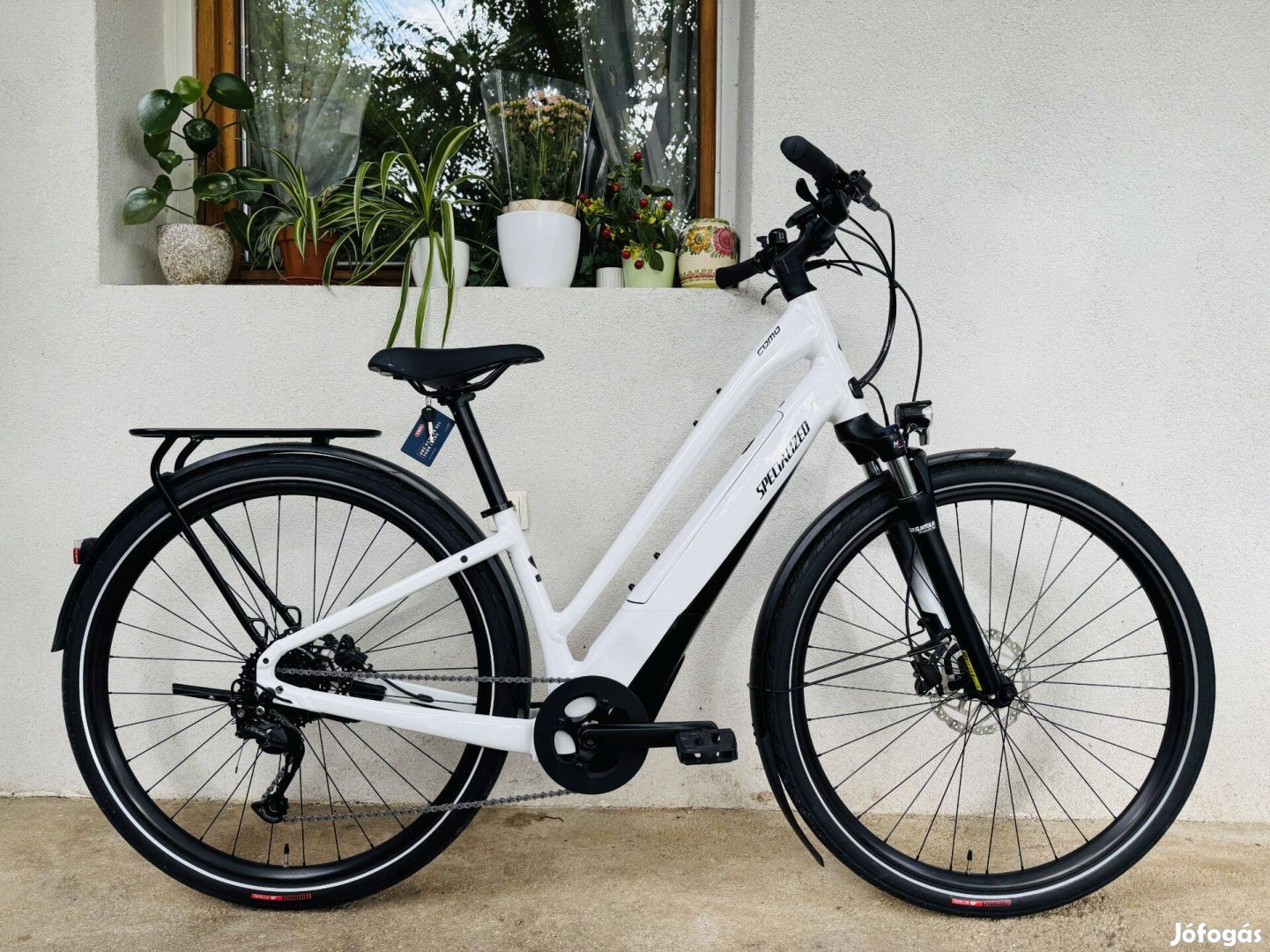 Új Specialized Turbo Como 3.0 "S" trekking ebike eladó