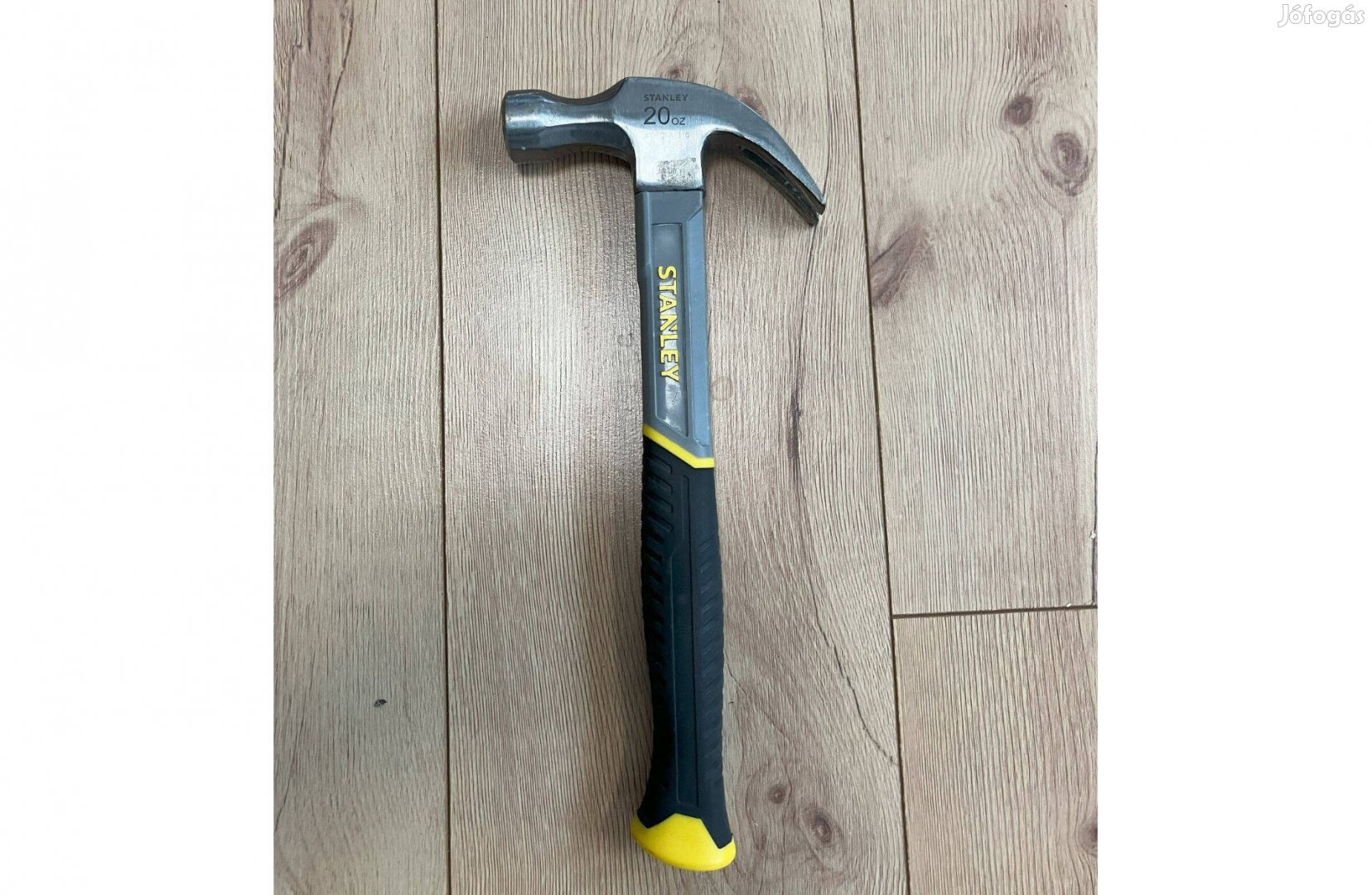 Új Stanley 560g üvegszálas kalapács
