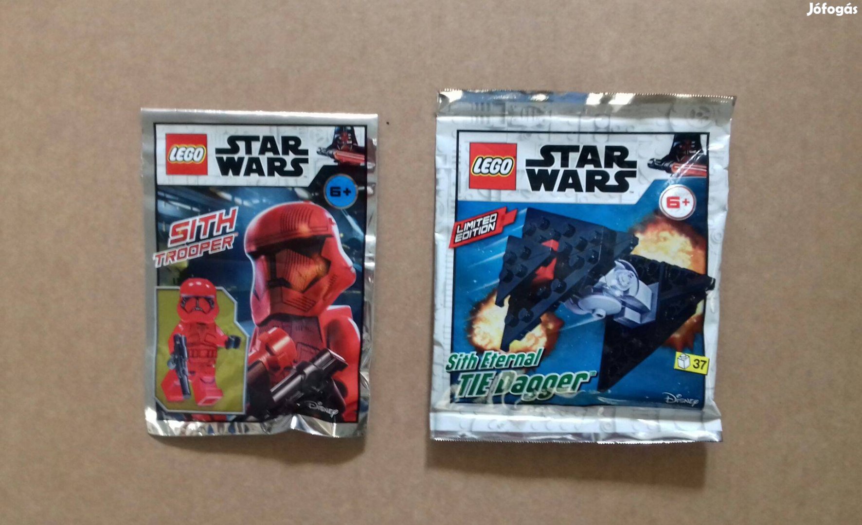 Új Star Wars LEGO Sith Trooper minifigura + Sith Eternal TIE 75272 Fox