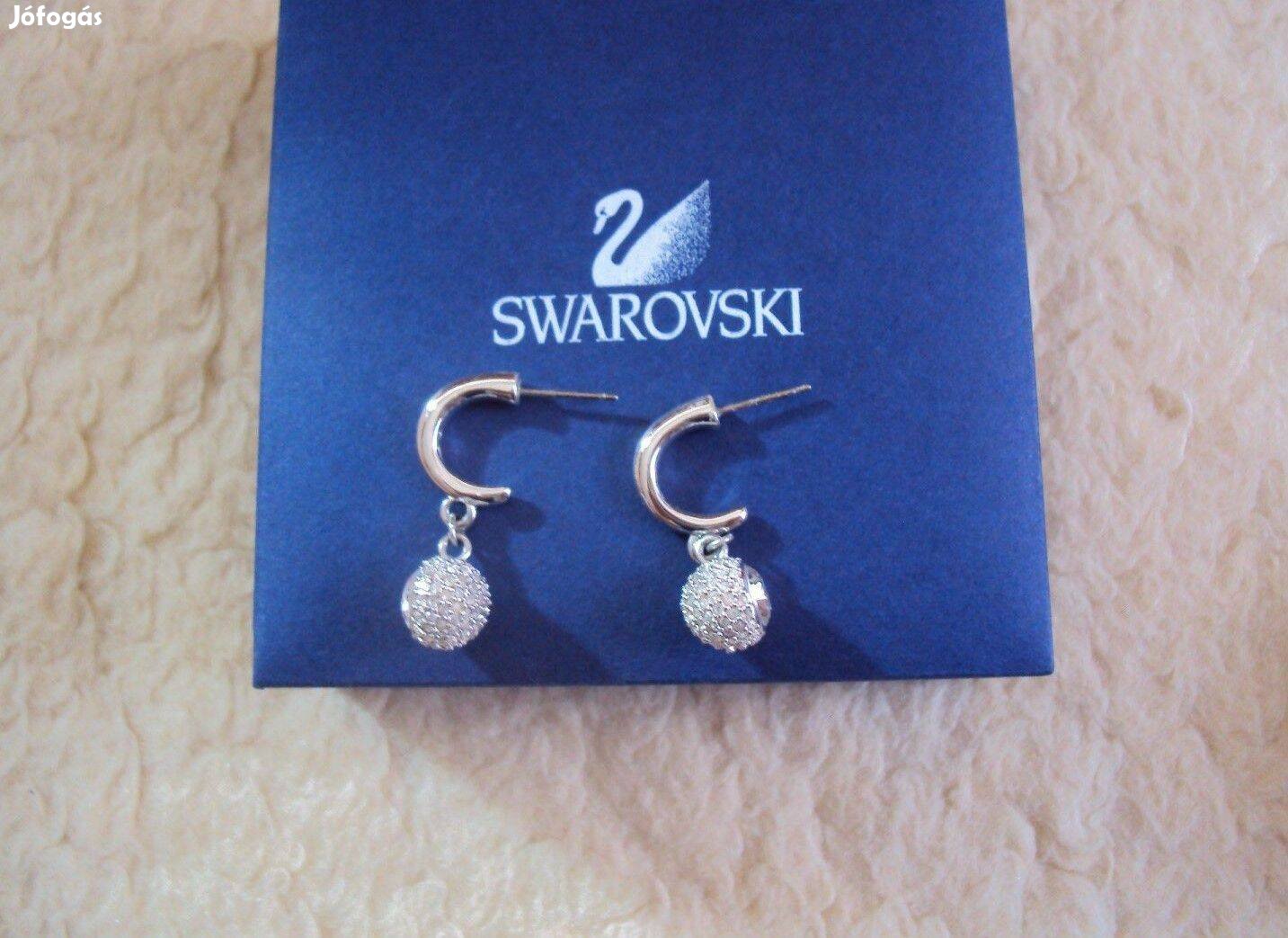 Új Swarovski fülbevaló