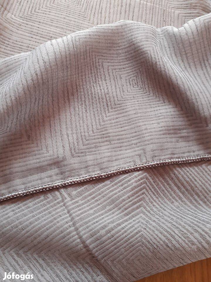 Új Szürke kockás fényáteresztő függöny 10m x 3m