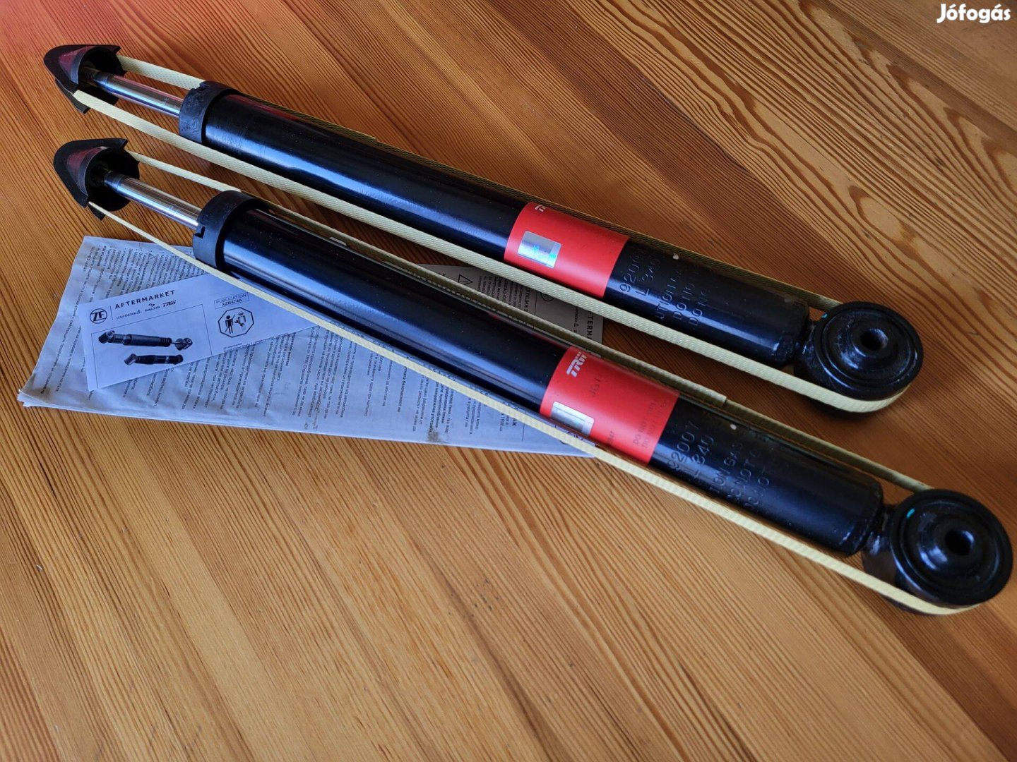 Új TRW Jgt1078T hátsó lengéscsillapító eladó !