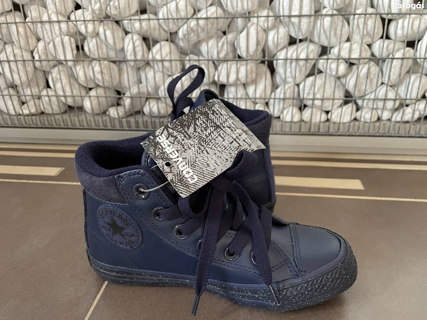 Új Tengerészkék unisex bélelt  Converse 31