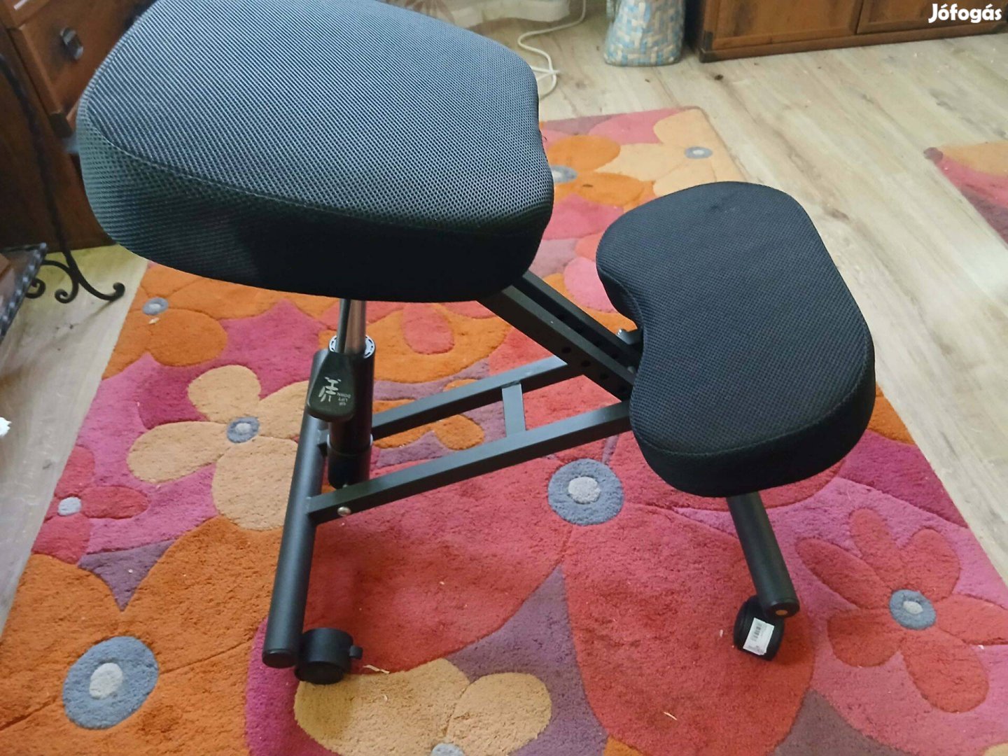 Új Térdeplő szék eladó