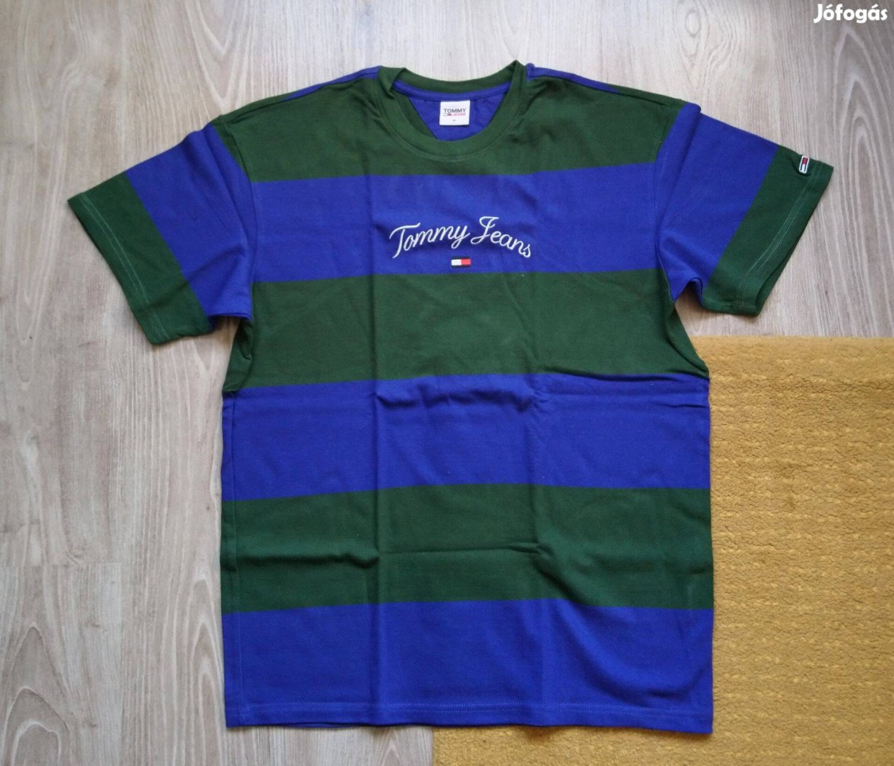 Új Tommy Hilfiger férfi póló Tommy Jeans M-es