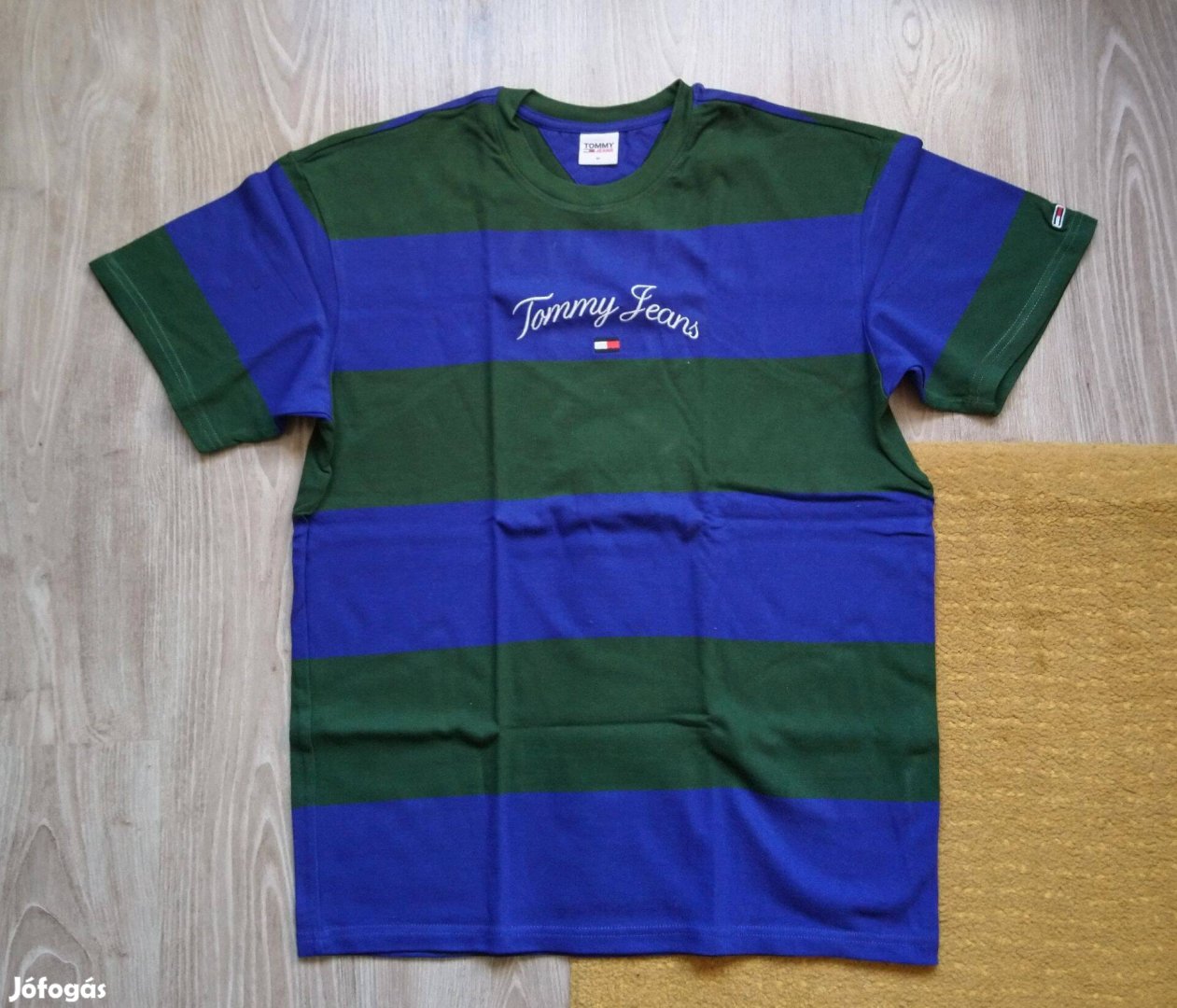 Új Tommy Hilfiger férfi póló Tommy Jeans M-es
