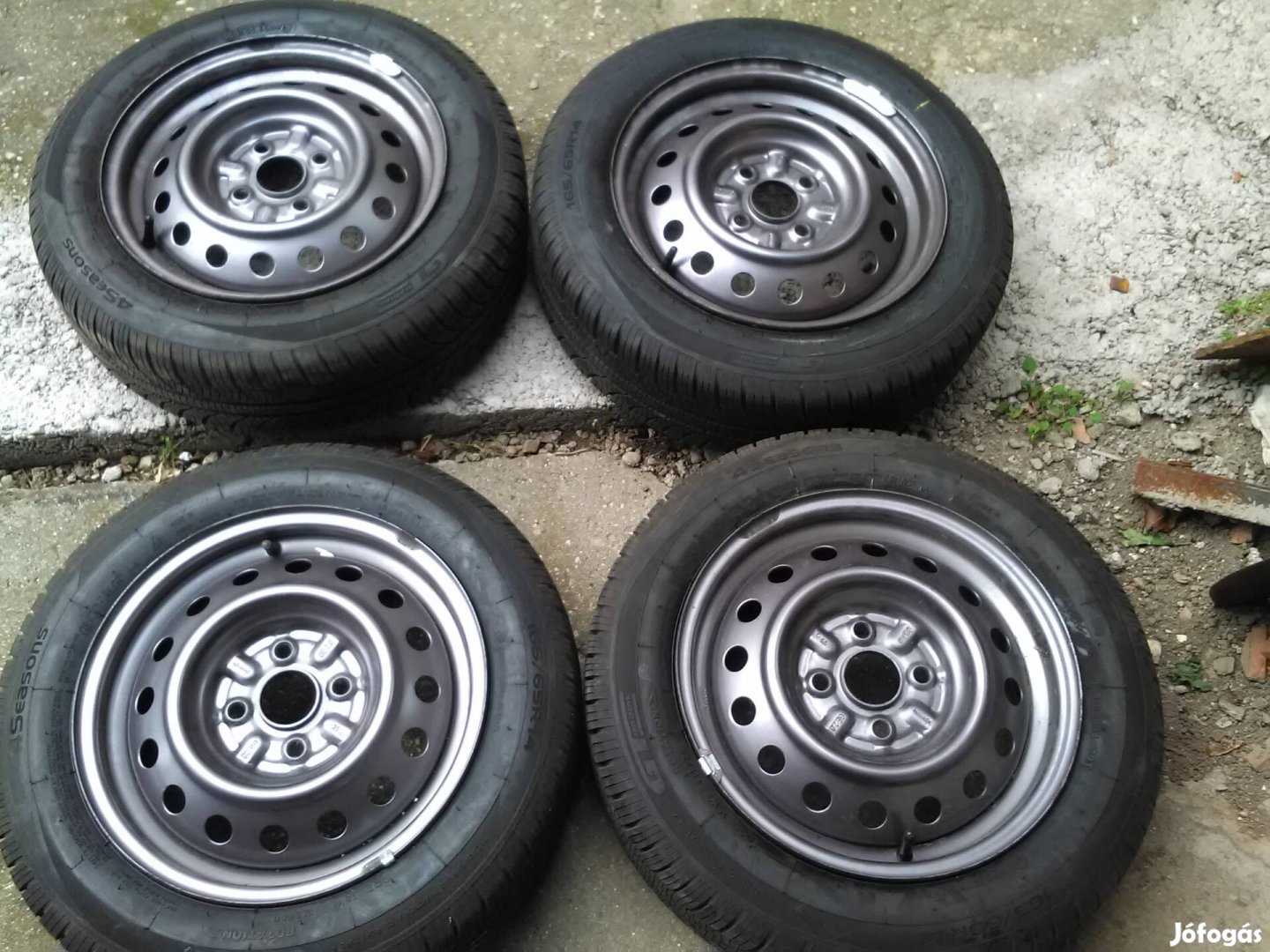 Új Toyota Yaris felni garnitúra eladó 