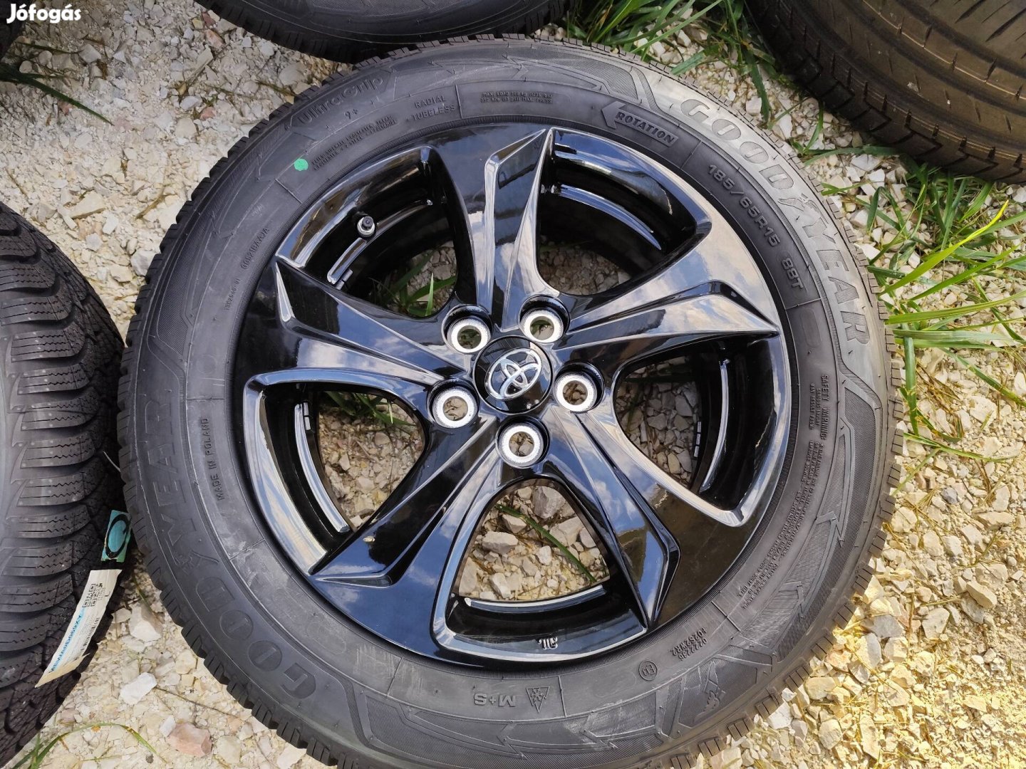 Új Toyota Yaris gyári alufelni 5x100 15"