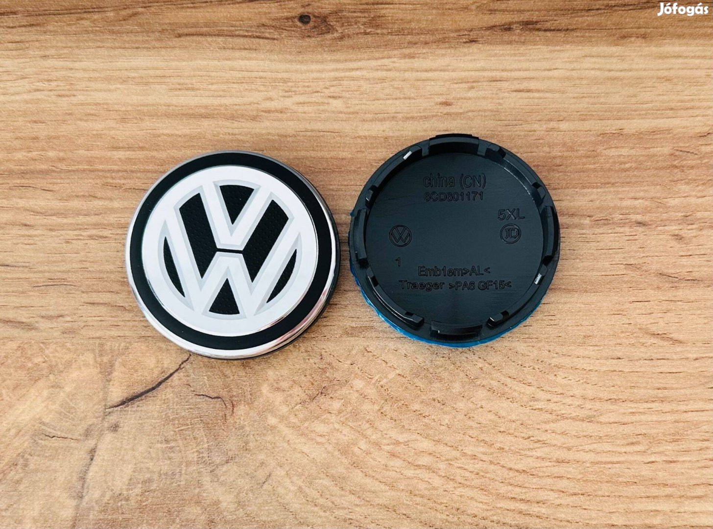 Új VW Volkswagen 56mm Felni Alufelni Kupak Közép Felnikupak 6C0601171