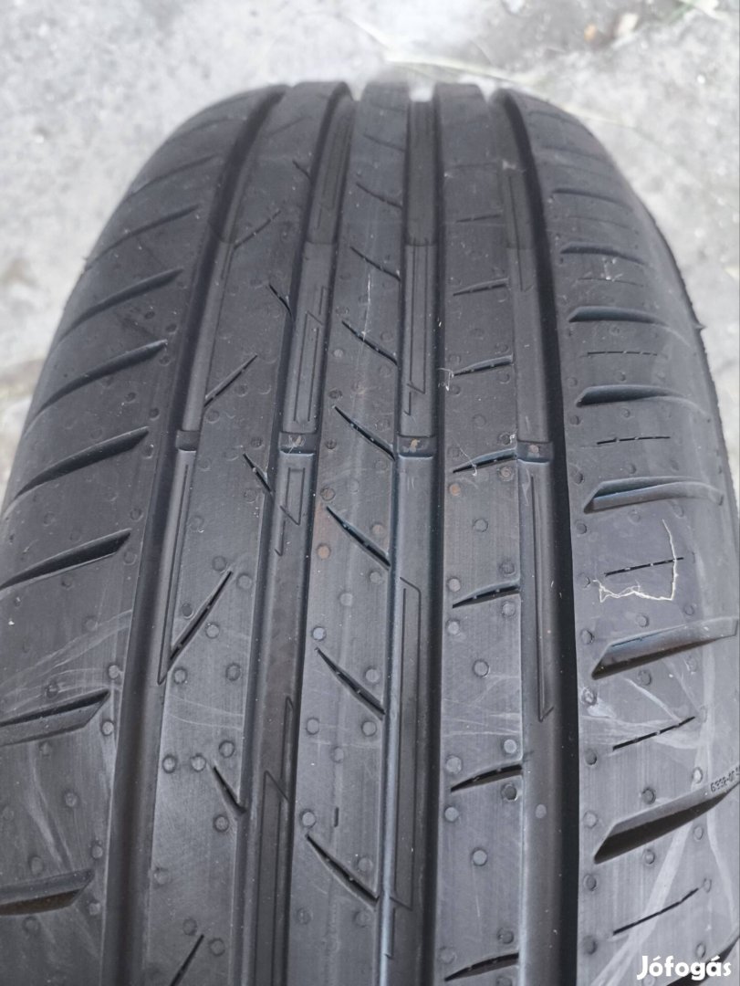 Új Vredestein 185/65r15 nyári gumiabroncs eladó