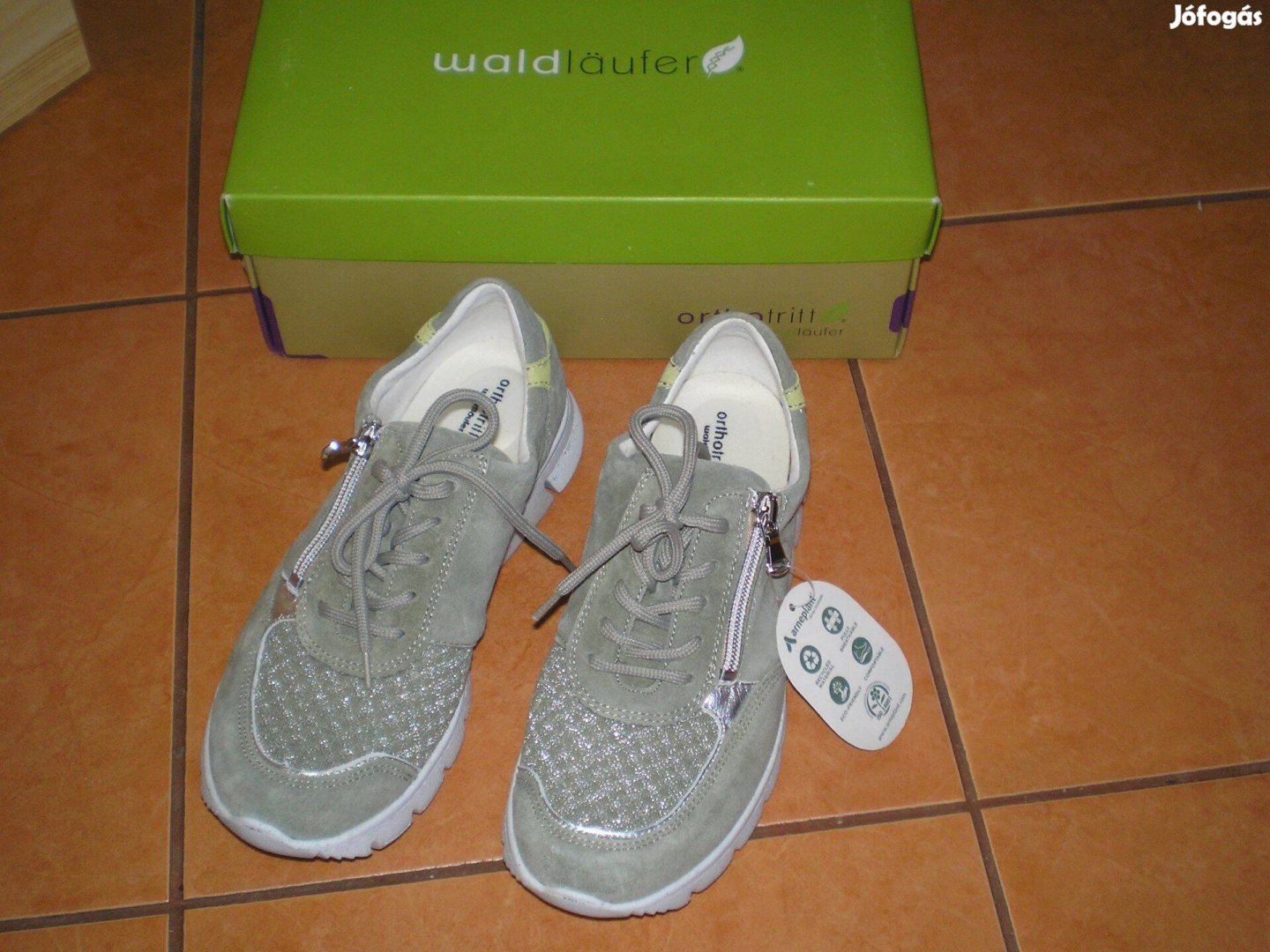 Új Waldlaufer kényelmi cipő 37-es 37 saját dobozában