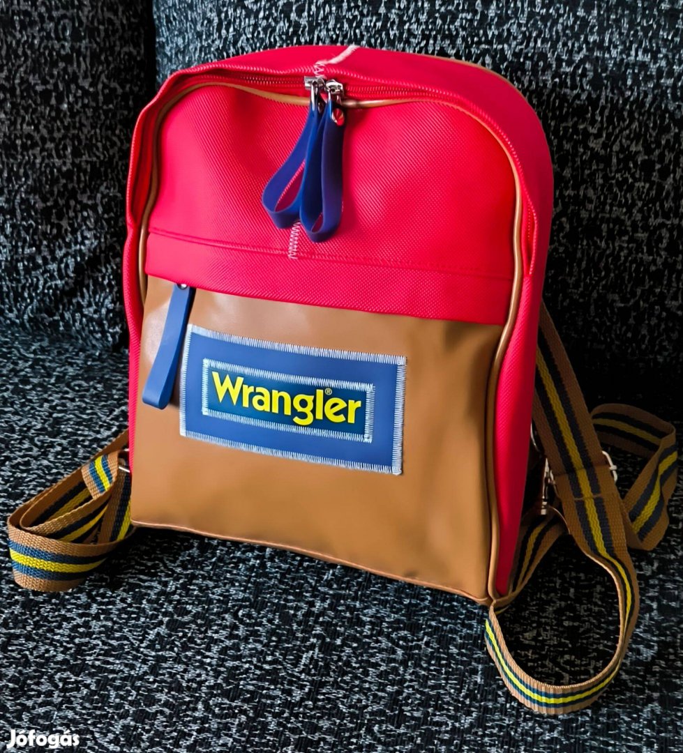 Új Wrangler hátizsák
