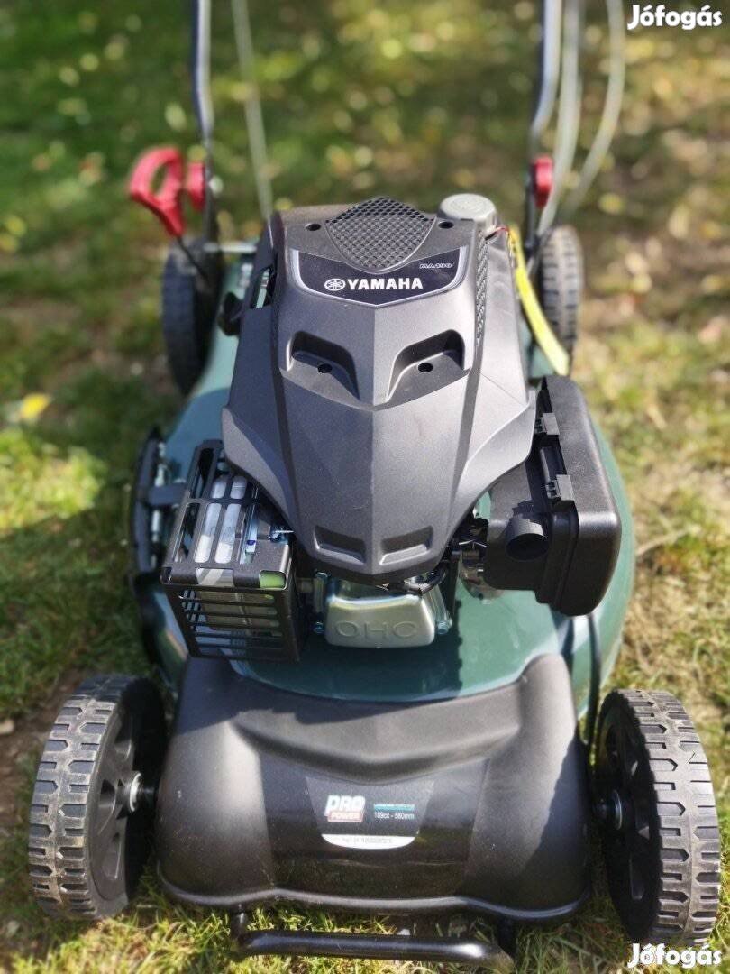 Új Yamaha önjárós három funkciós fűnyíró