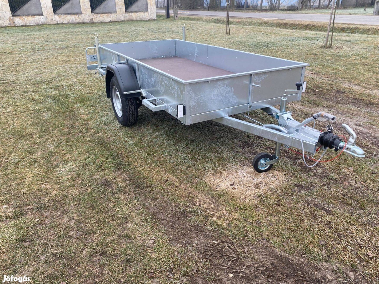 Új Zádori utánfutó Z21 3x1,5M 1300 kg Fékes Bruttó ár