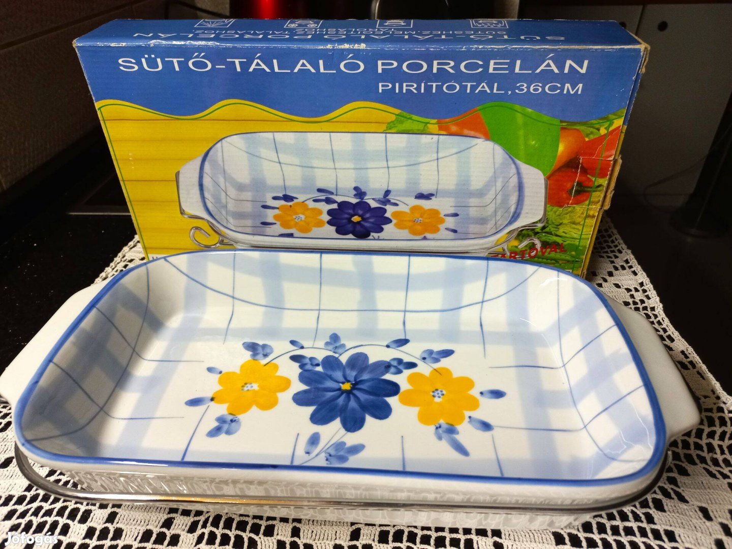 Új, 36 cm-es porcelán sütő - tálaló tál fém tartóval