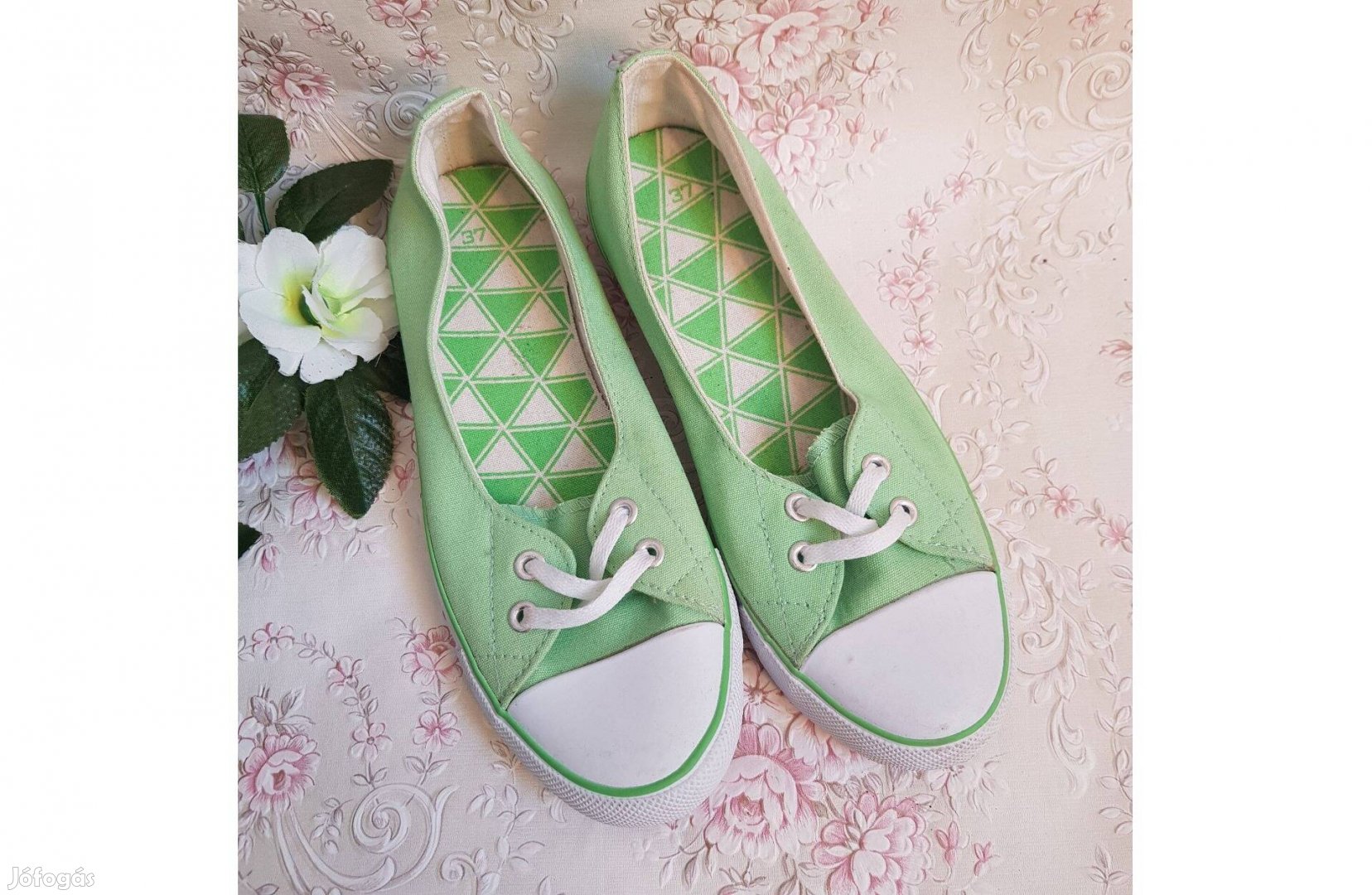 Új, 37-es zöld színű, tornacipőt imitáló topánka, balerina cipő