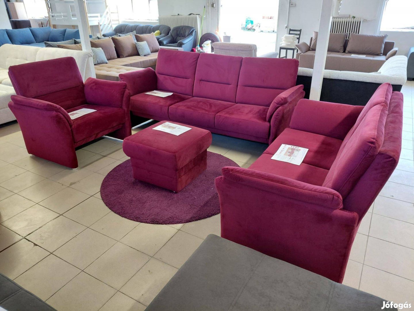 Új, 321puff ülőgarnitúra szett, mélyen ár alatt eladó