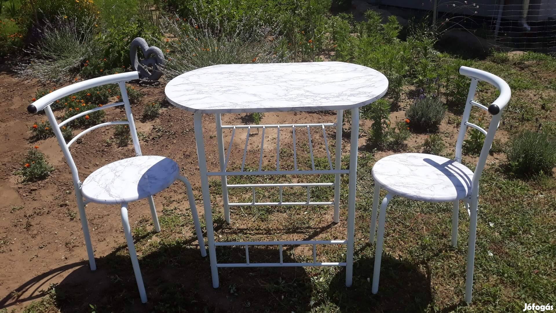 Új, Akciós! Asztal két székkel, fém vázzal, márvány mintás 