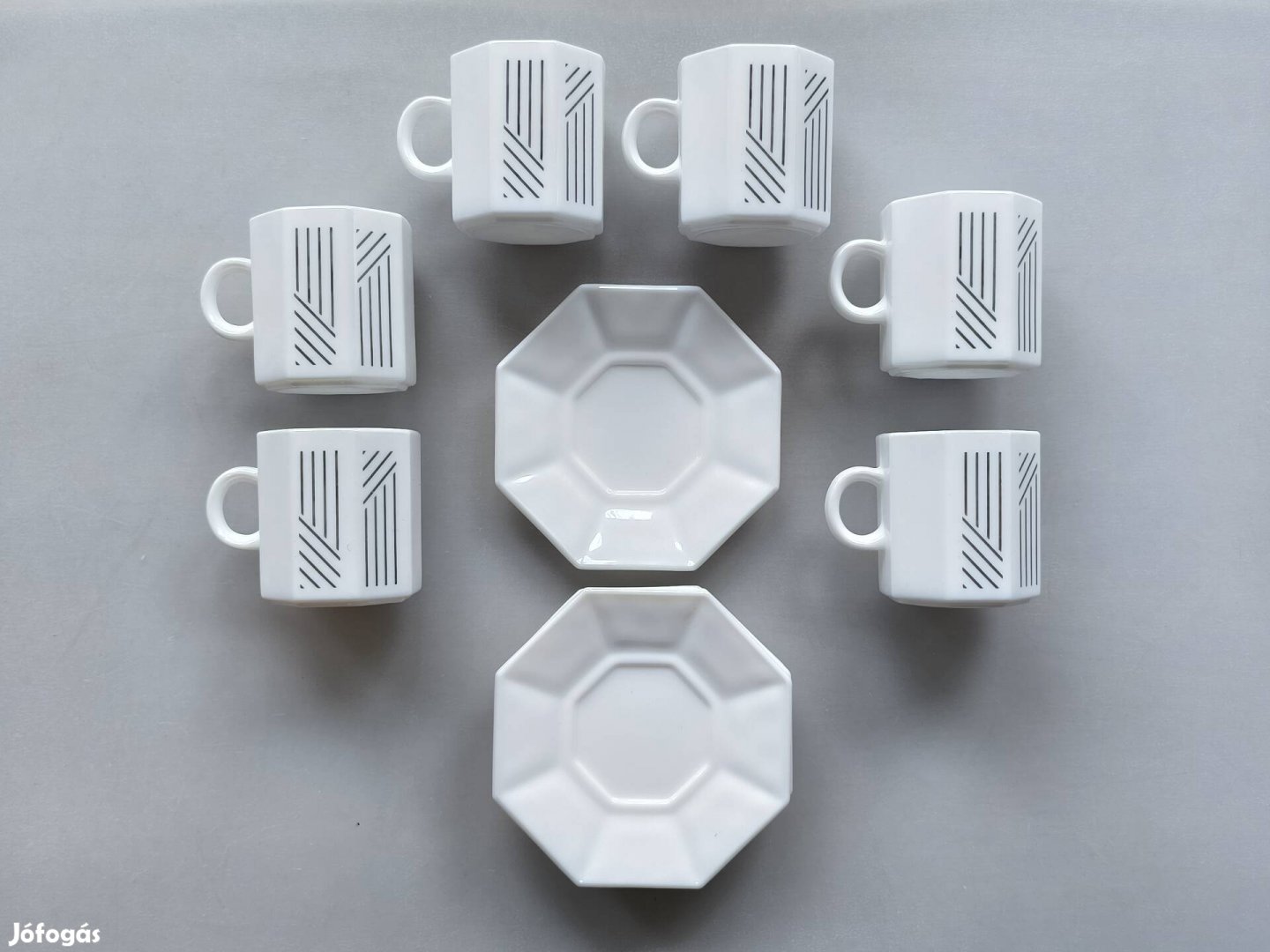 Új, Arcopal kávés készlet