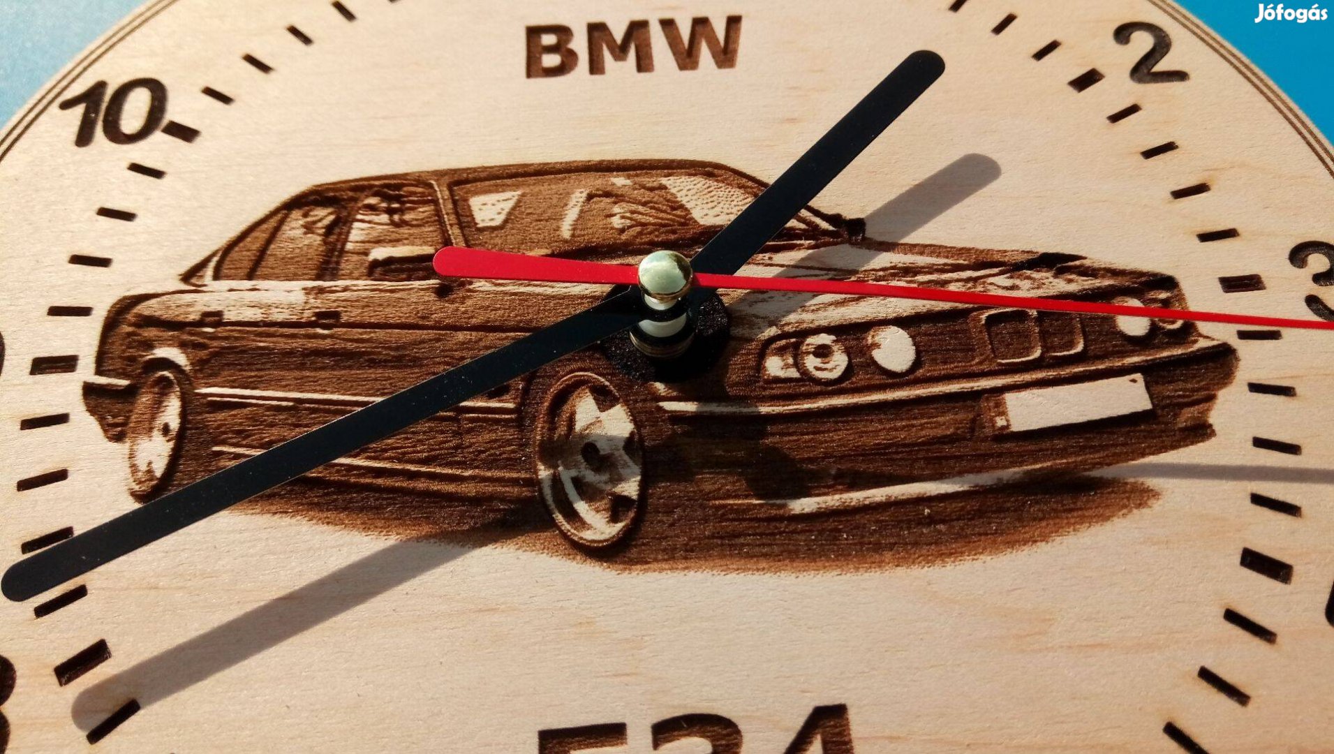 Új, BMW mintás falióra