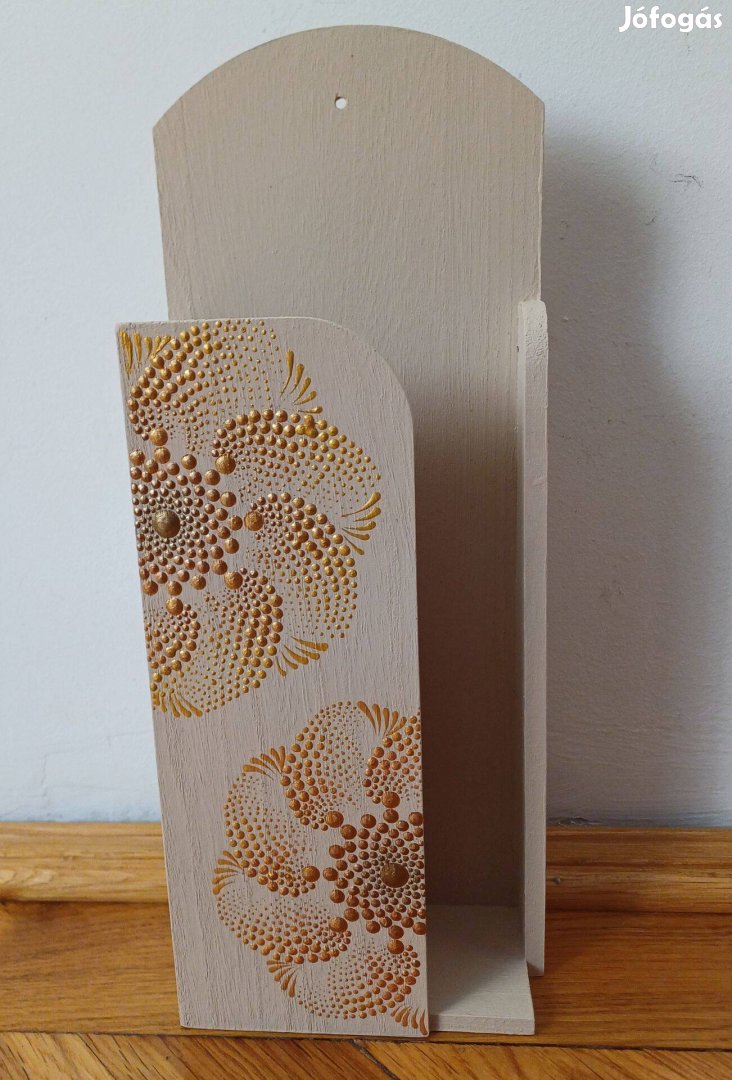 Új! Bézs fa papírzsebkendő tartó, mandala díszítéssel, kézzel festett