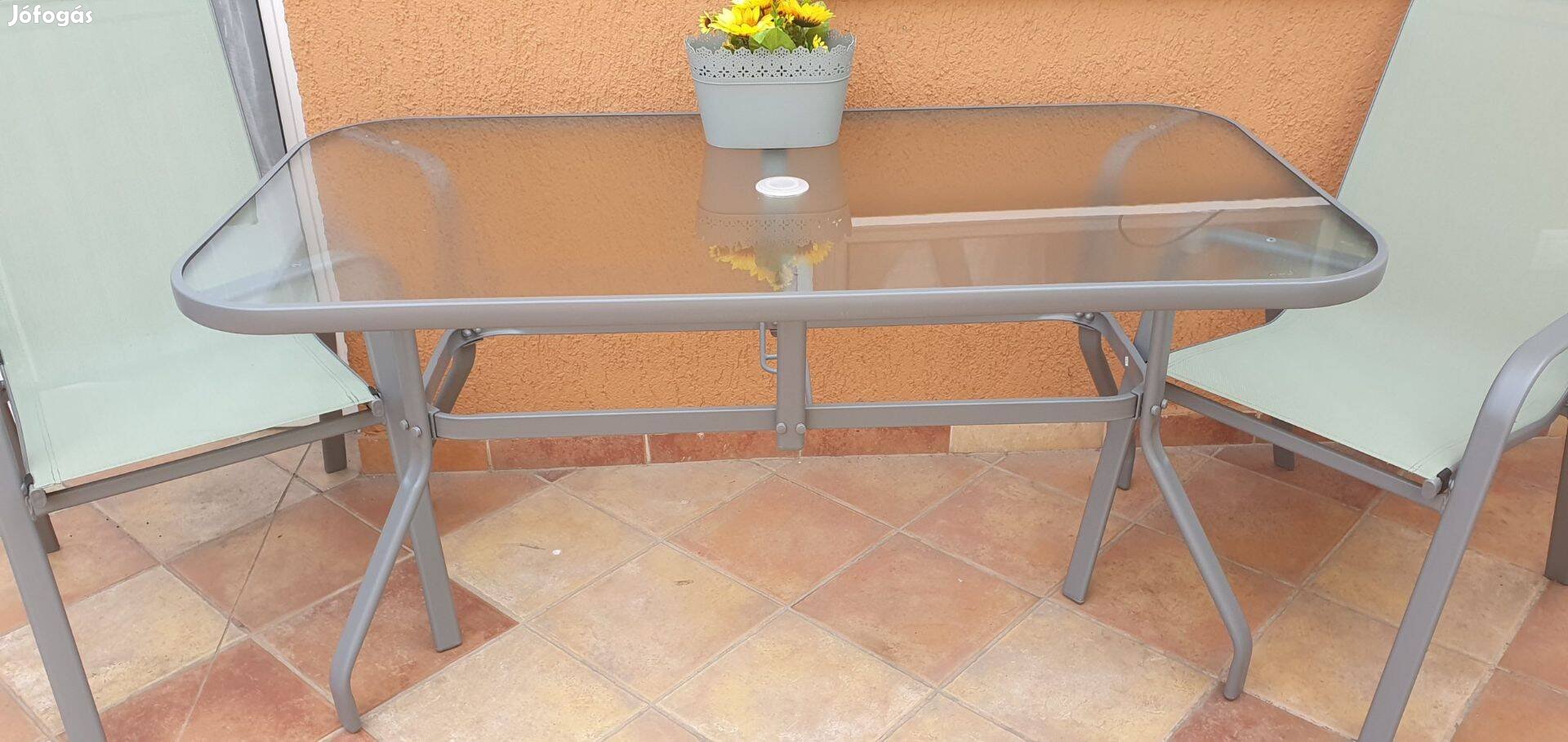 Új! Bontatlan! Gardenstar 6 személyes üvegasztal 149x79 cm aszta-