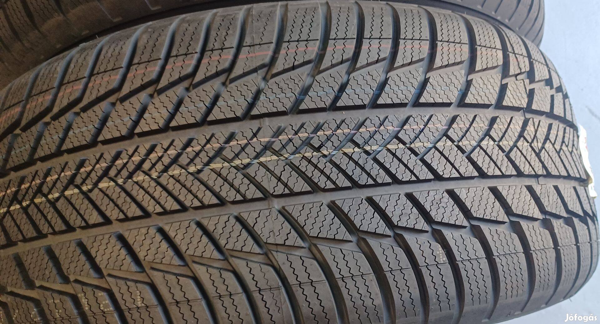 Új! Bridgestone Blizzak LM001 255/50 R18 téli gumik 4db