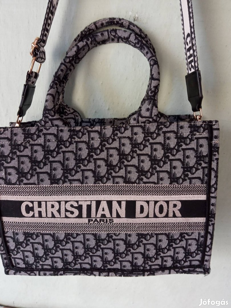 Új, Christian Dior kézi, válltáska.