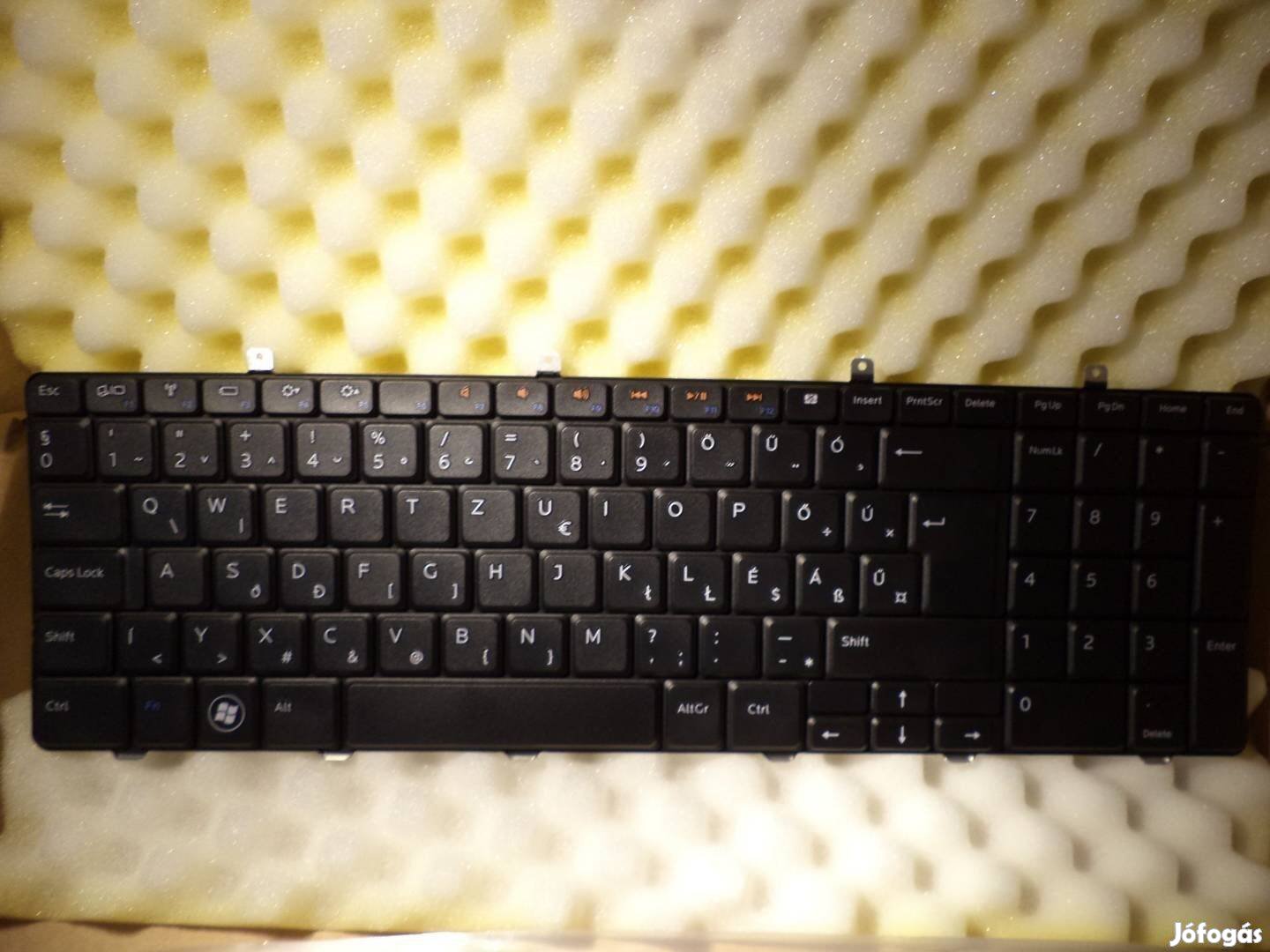 Új! Dell Inspiron 1764 magyar billentyűzet Rhch7 0Rhch7 V104046AK
