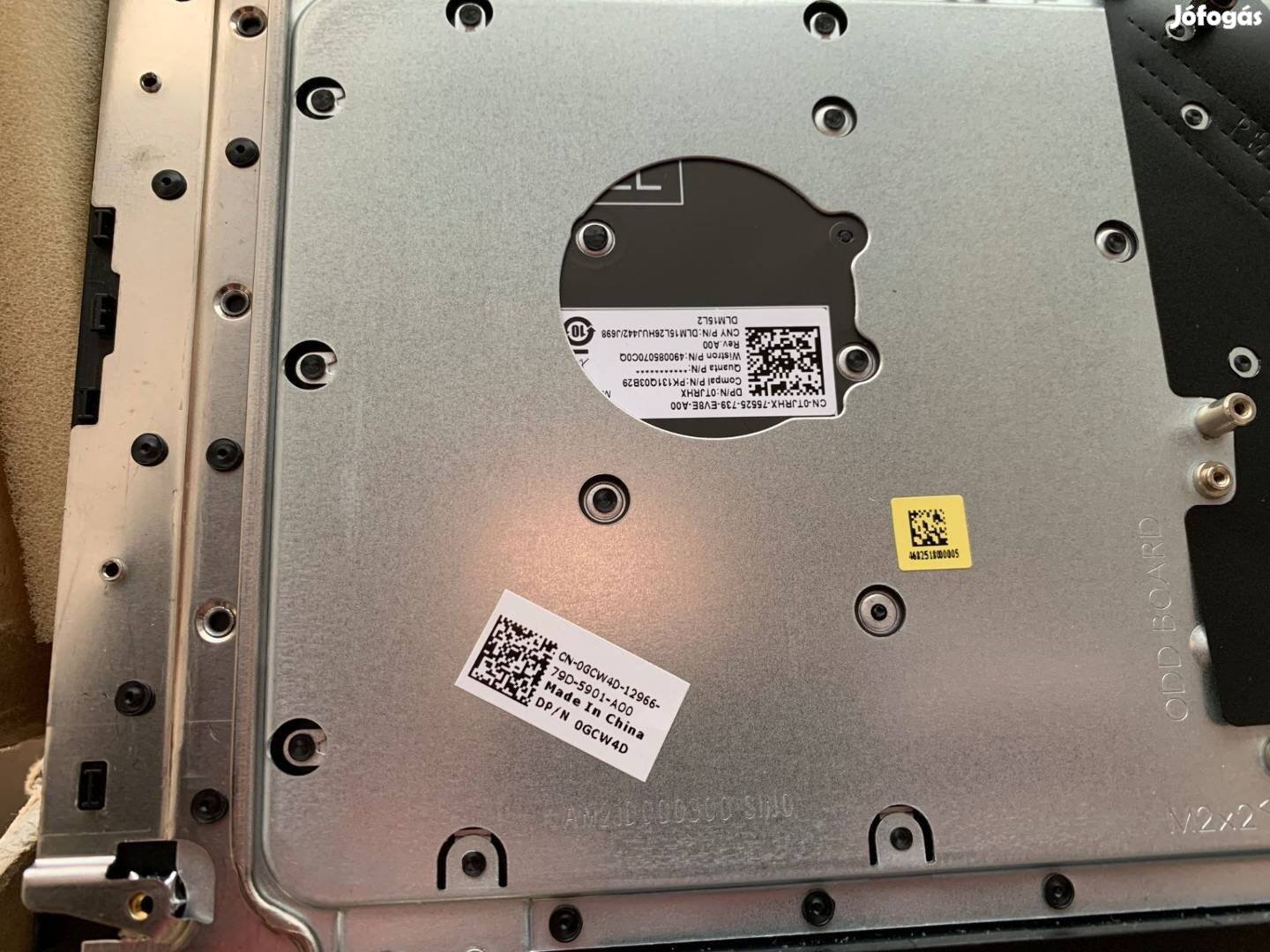 Új! Dell Inspiron 5775 palmrest magyar világítós billentyűzet Gcw4D 4D