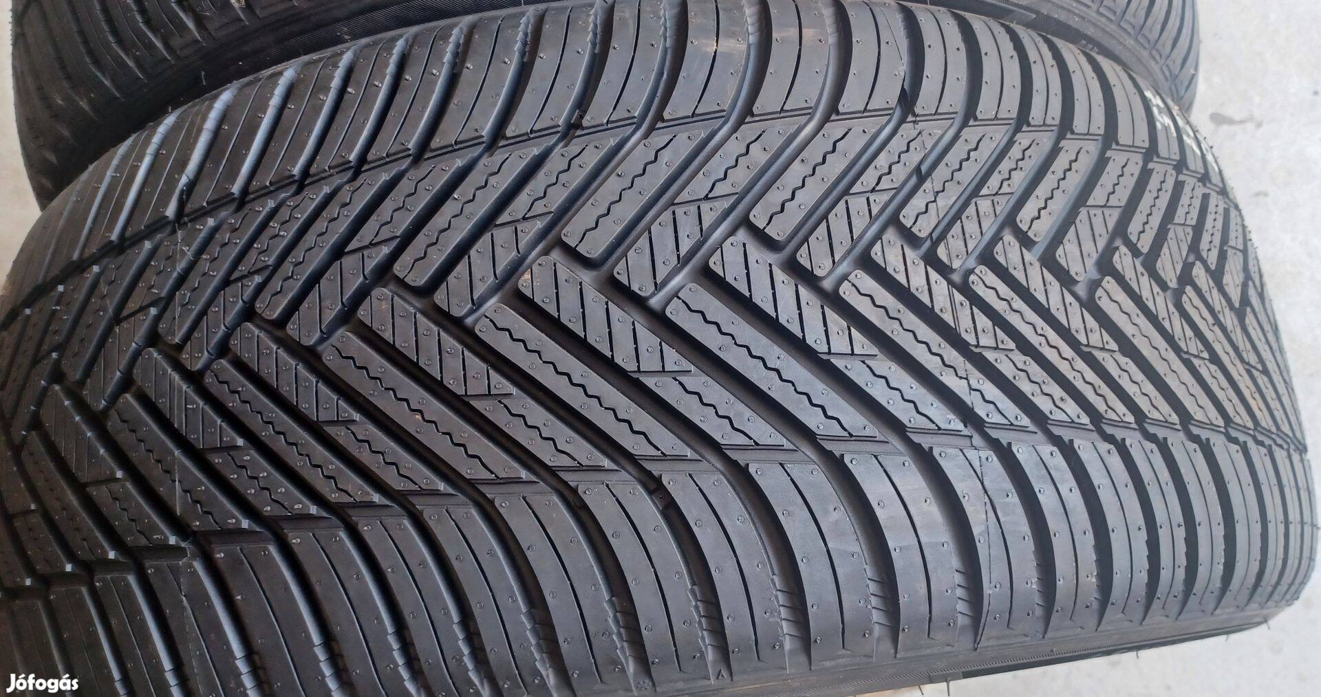 Új! Hankook Kinergy 4S 255/40 R19 négyévszakos gumik 2db