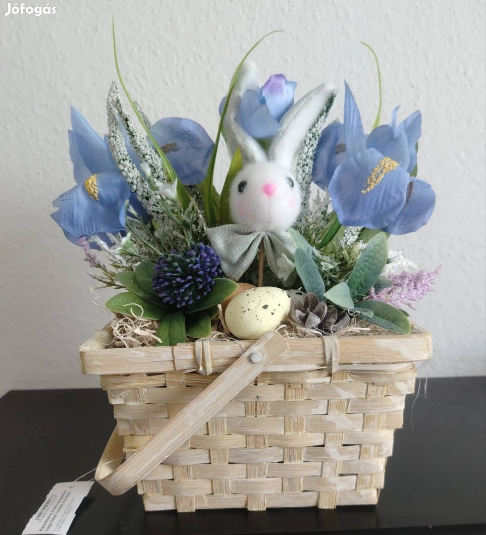 Új. Húsvéti ajándékkosárasztaldísz