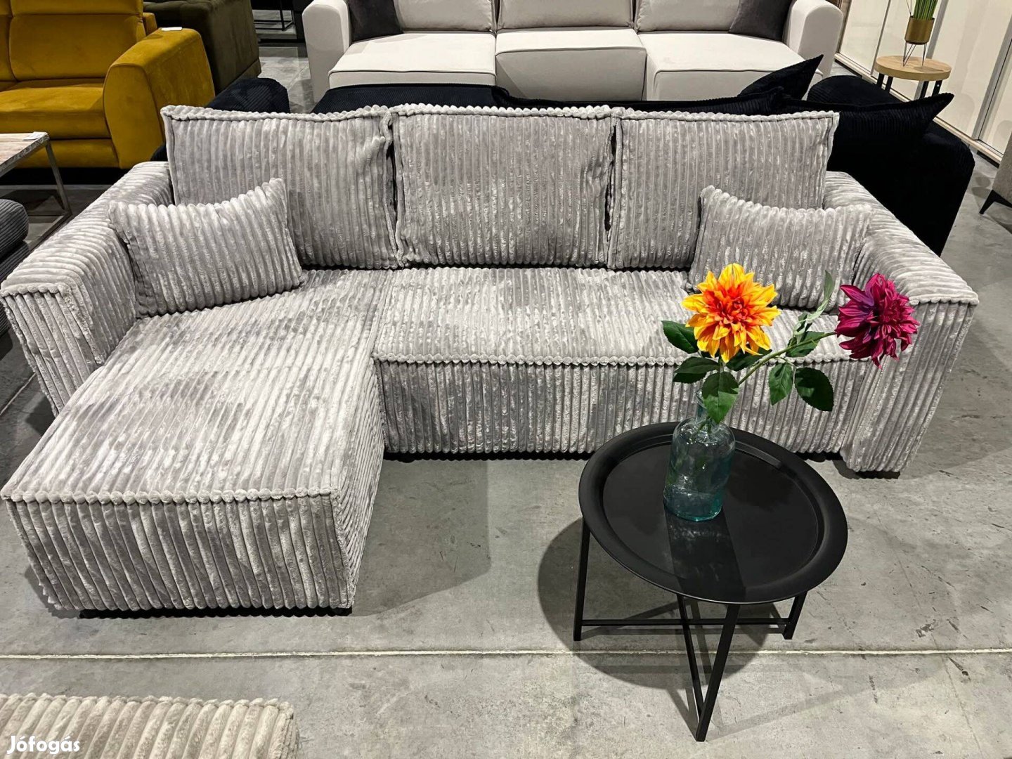 Új, KIS Kompakt Méretű, szürke sarokkanapé