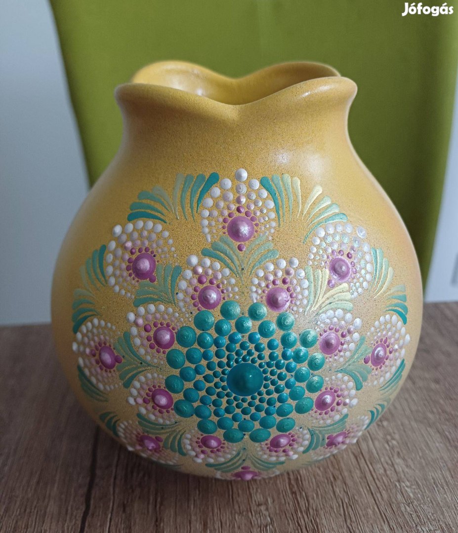 Új! Kézzel festett sárga színátmenetes váza mandala díszítéssel