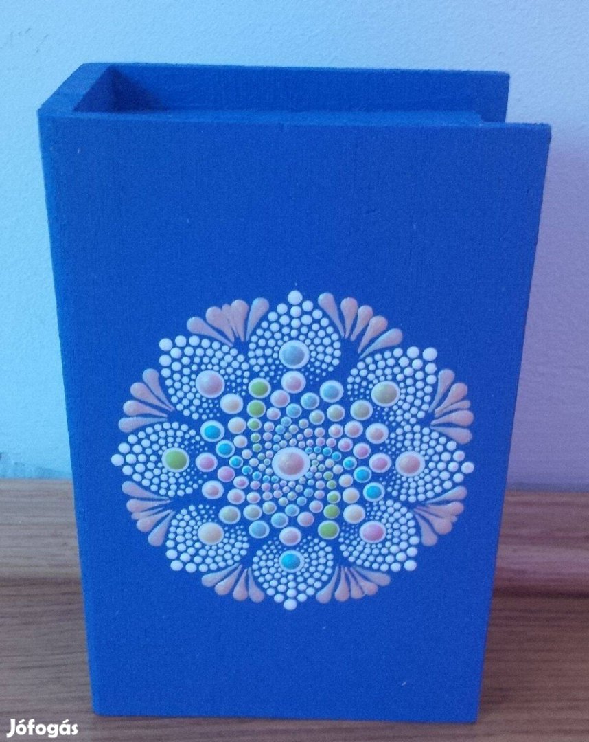 Új! Lila könyv alakú fa doboz mandala díszítéssel, kézzel festett