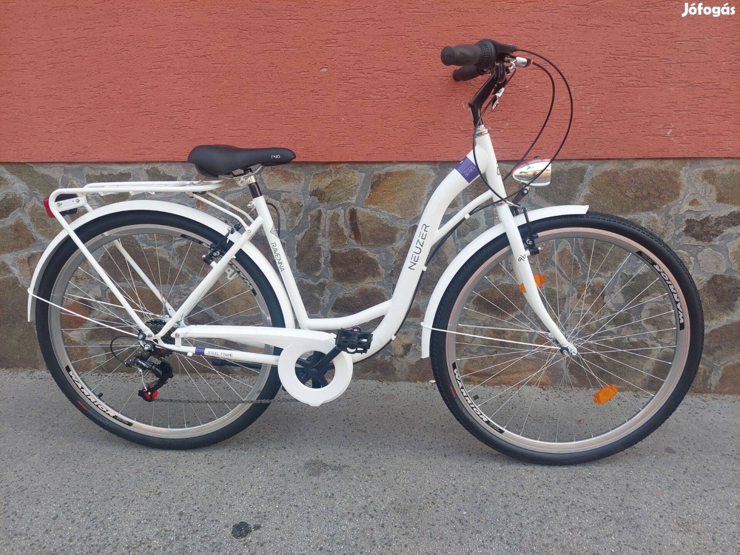 Új, Neuzer Ravenna 6,Trekking 28-as,2024, női váltós kerékpár!