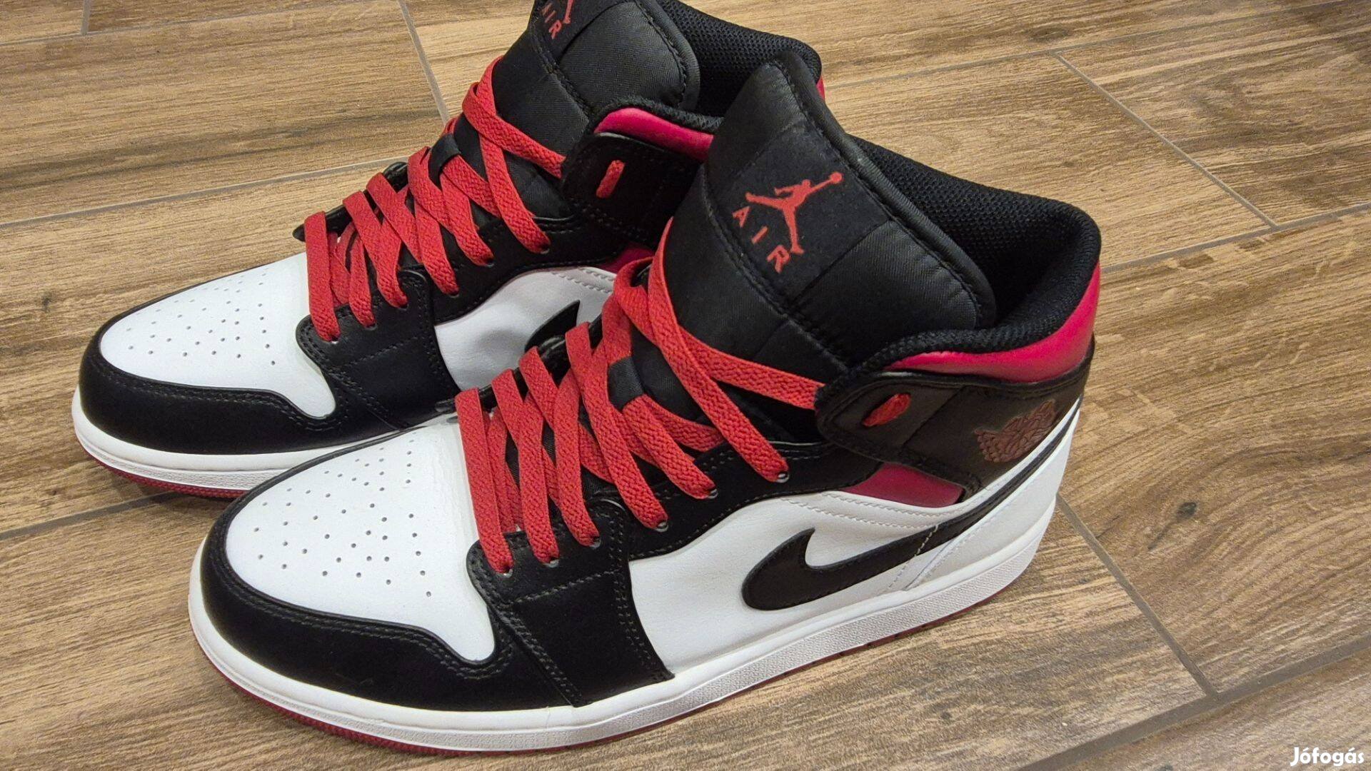 Új- Nike: Air Jordan 44,5