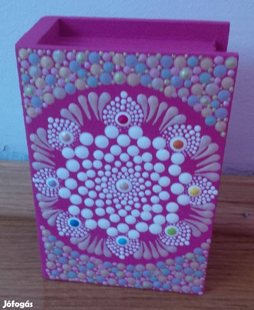Új! Pink könyv alakú fa doboz mandala díszítéssel, kézzel festett