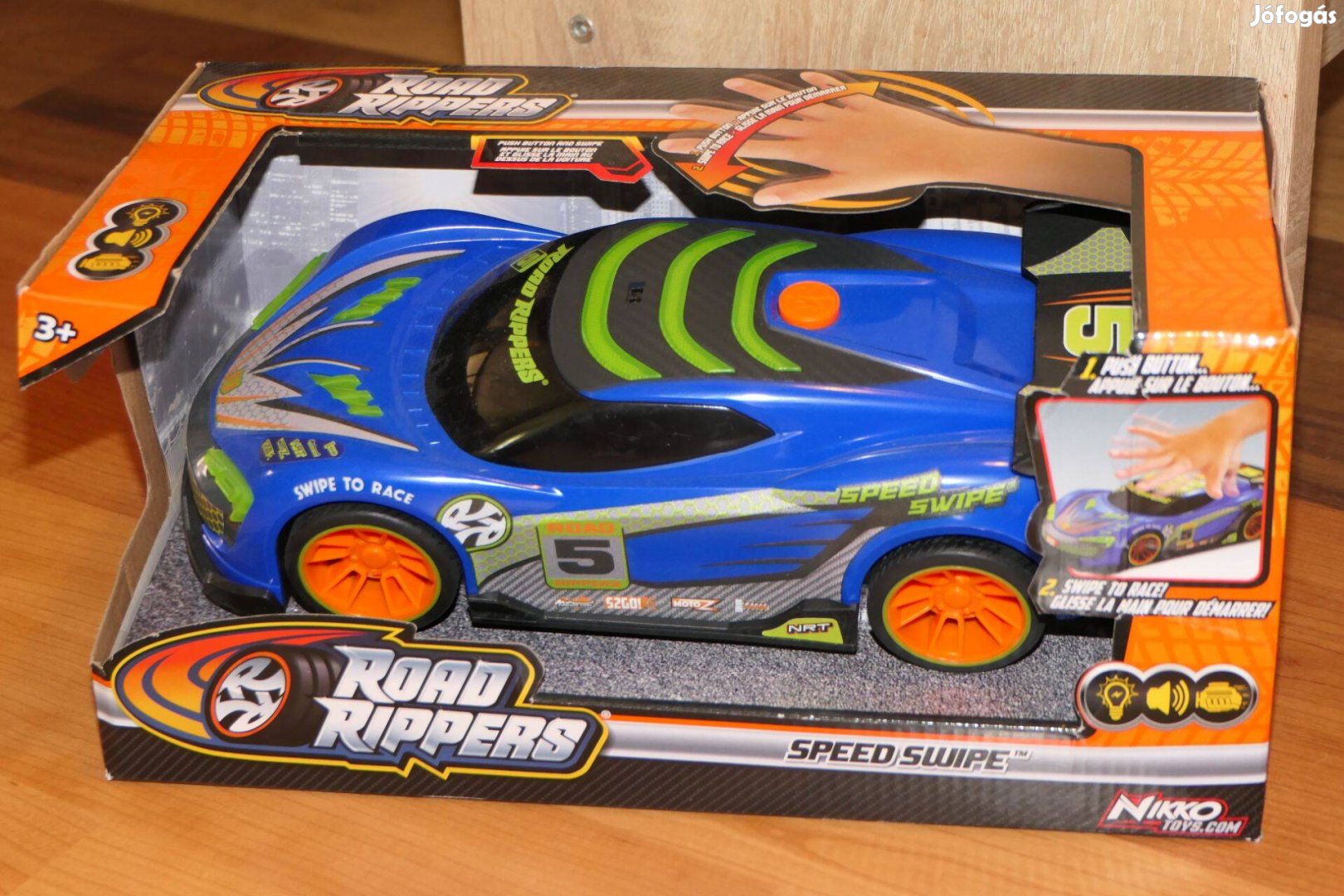 Új! Road Rippers: Speed Swipe járgány, kisautó érintésre elindul