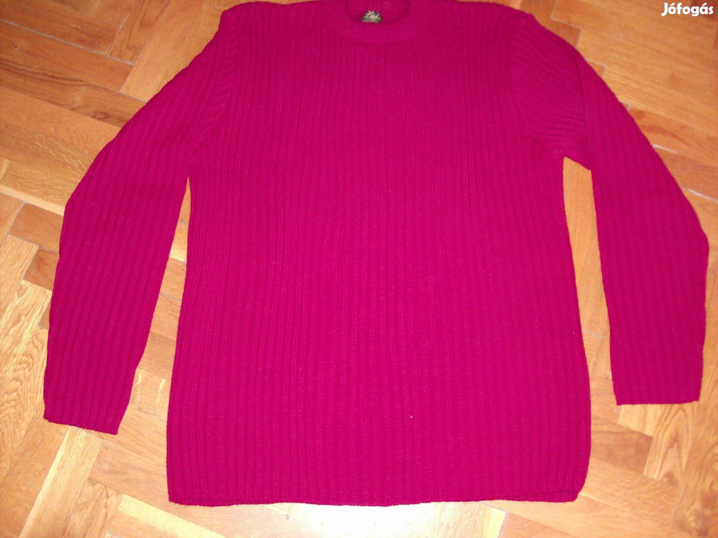 Új, XL méretű, bordó kötött férfi pulóver eladó!
