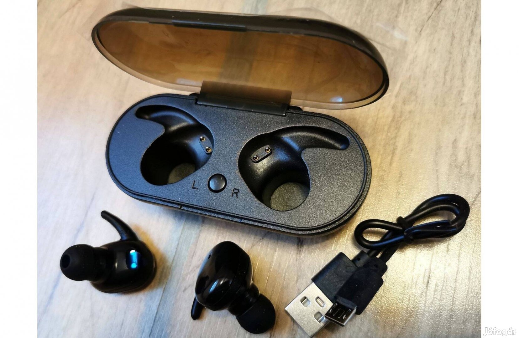 Új, Y30 TWS 5.0 Bluetooth fekete fülhallgató töltőtokkal jó áron