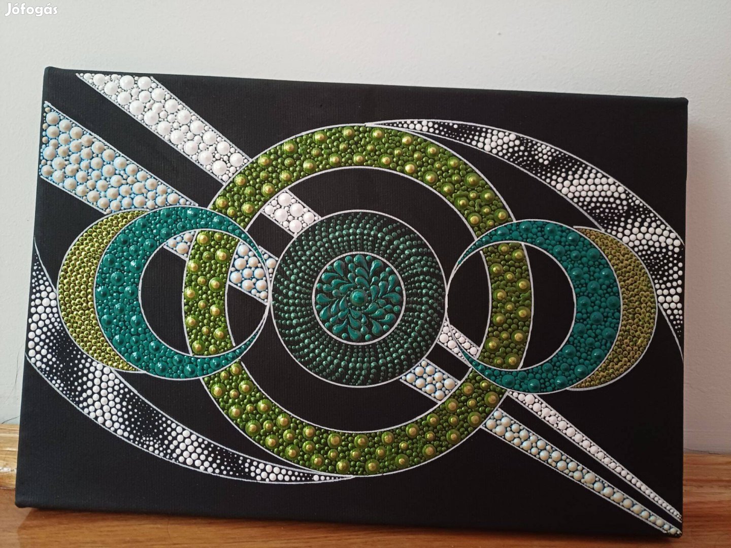 Új! Zöld fehér Űr feszített vászon mandala kép, kézzel festett 20x30cm