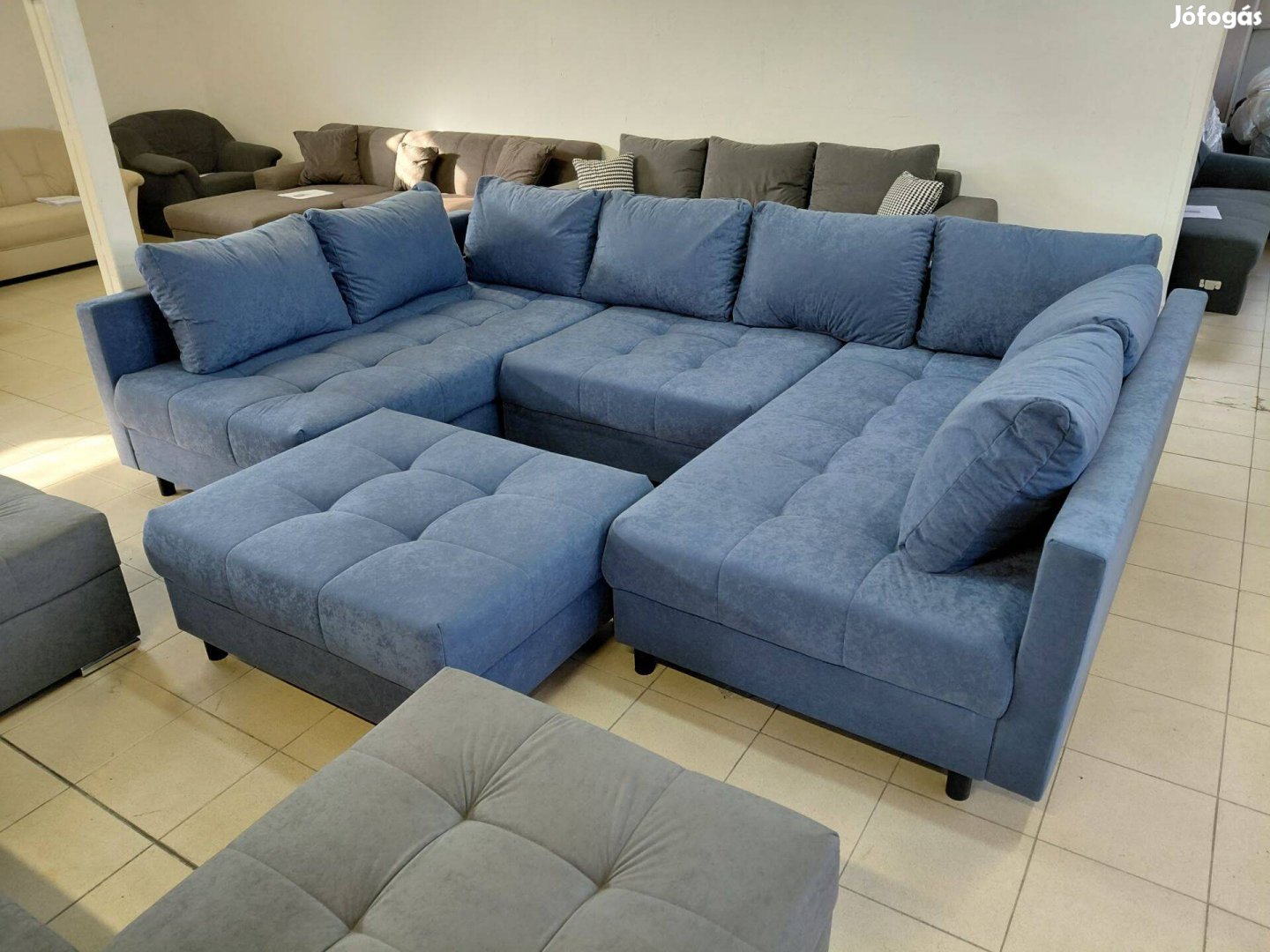 Új , 210x298x210 cm-es variálható U-alakú kanapé ár alatt