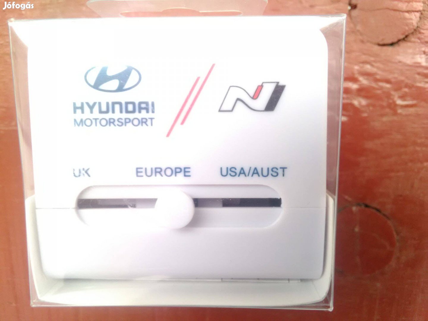 Új - Hyundai travel adapter, utazó adapter