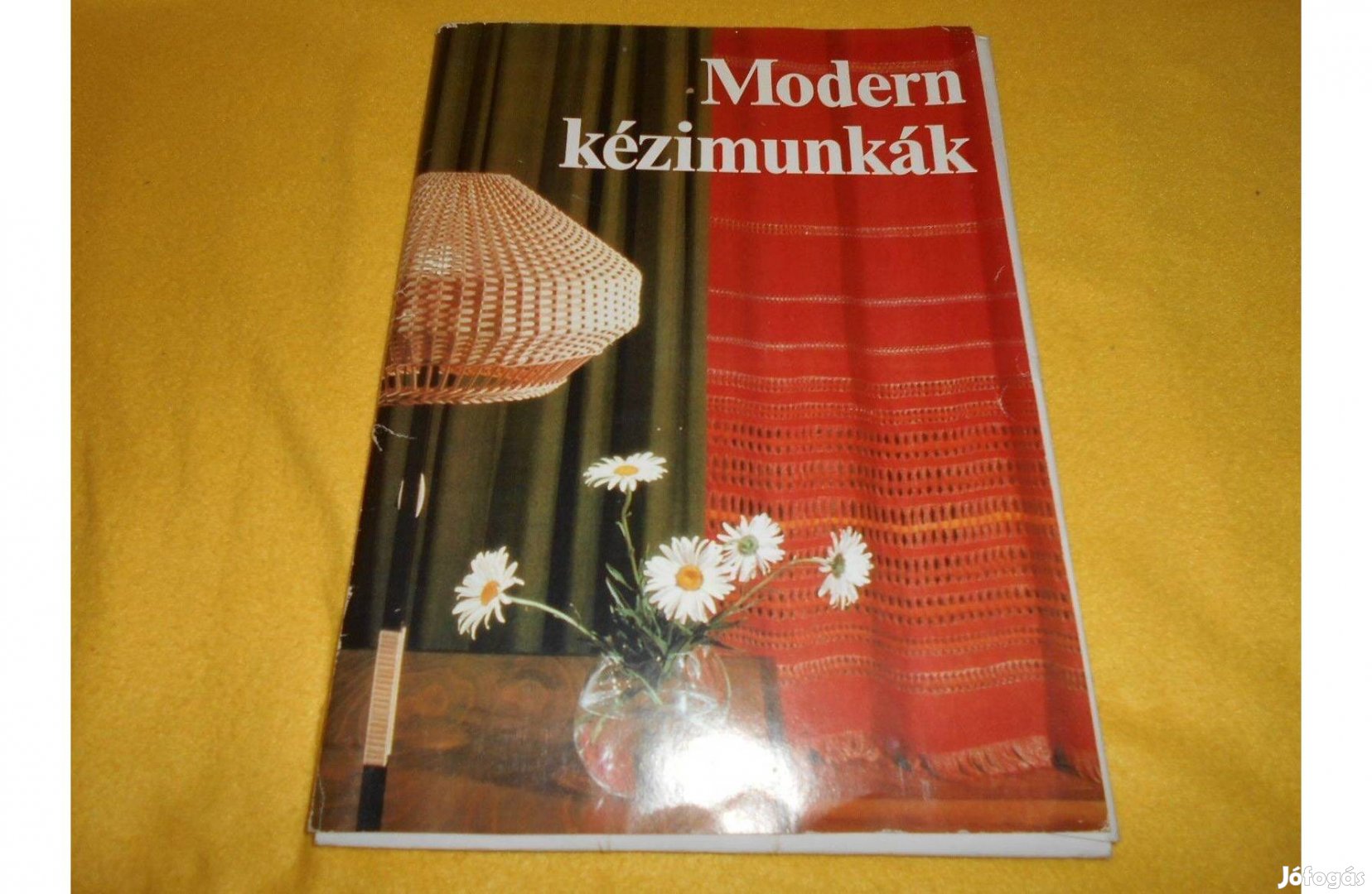 Új " Modern kézimunkák " - nagyon szép, hasznos könyv