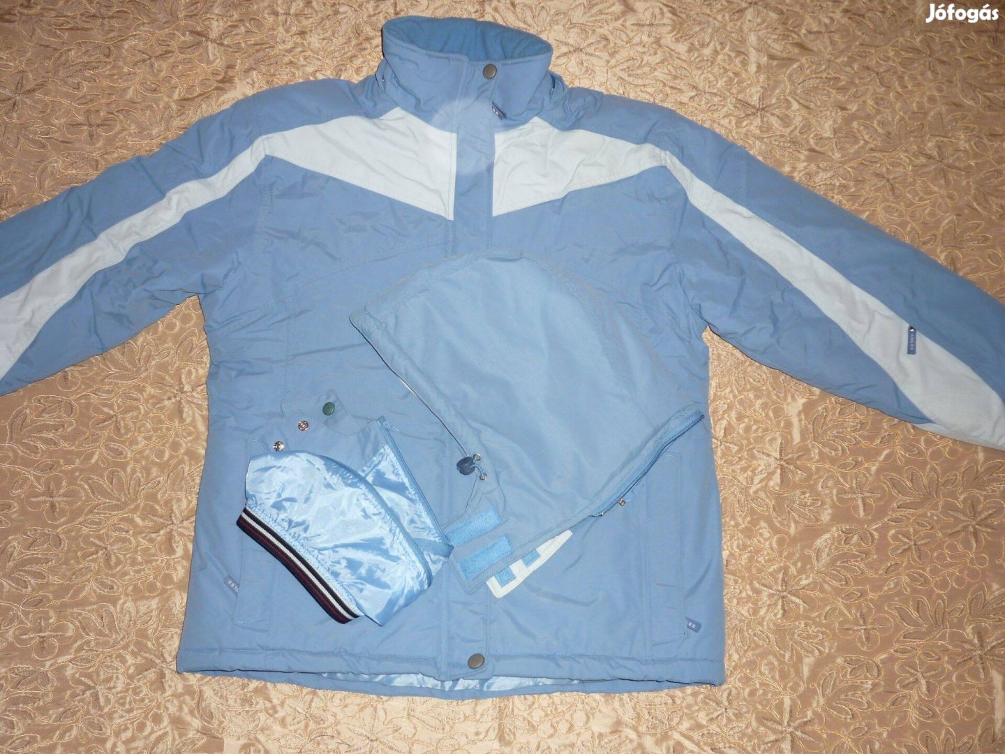 Új - Női kapucnis síkabát - L-es égszínkék