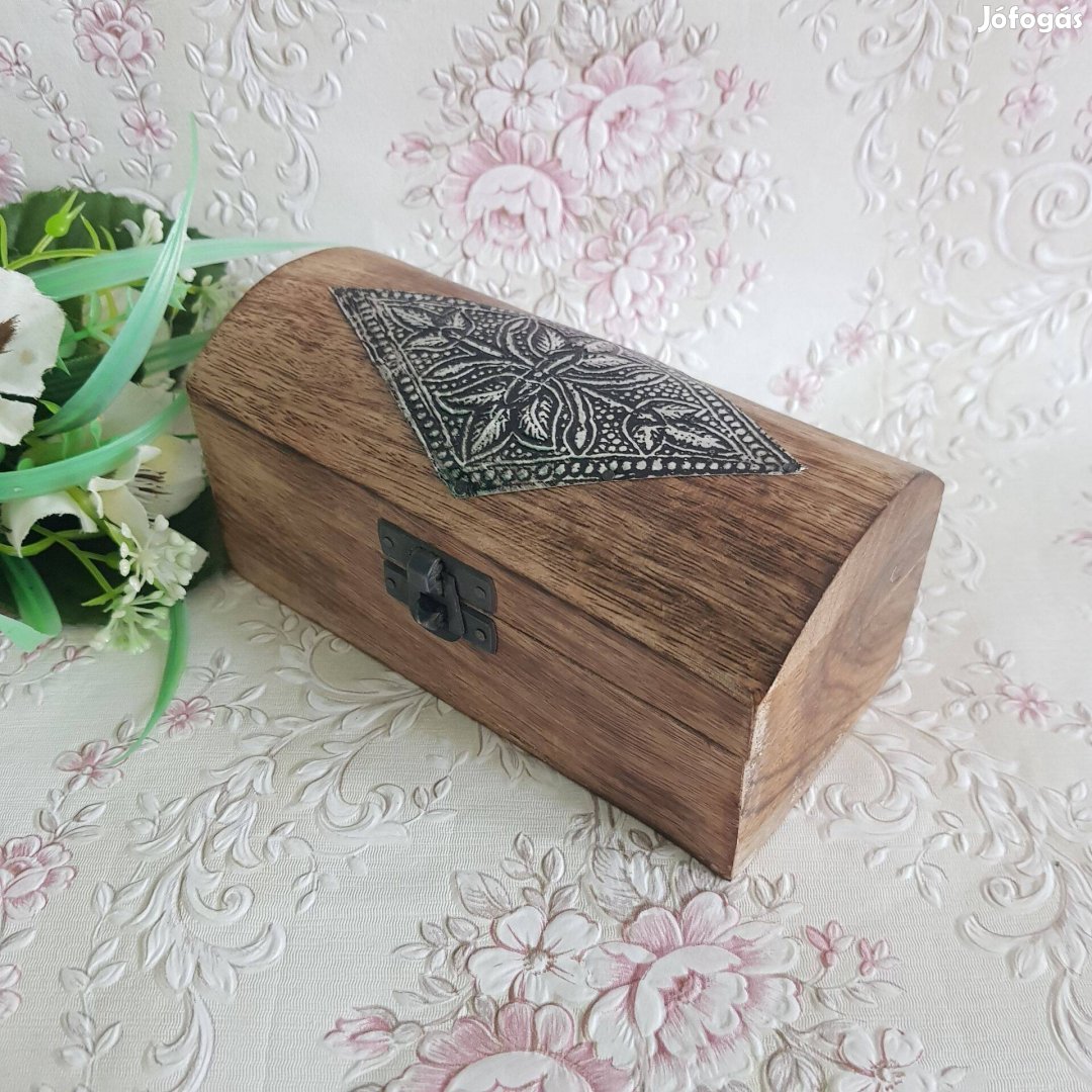 Új, antique hatású, virág mintás esküvői gyűrűtartó doboz, faládika