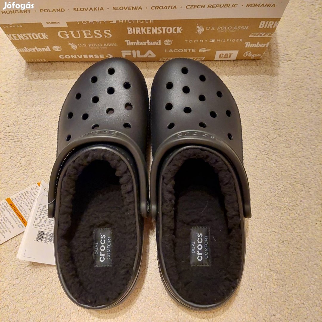 Új, bélelt Crocs papucs, 42/ 43-as méret.