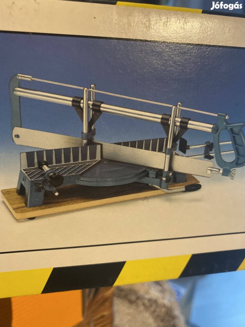 Új, bontatlan Gérvágó fűrész 550 mm határolóval és satuval