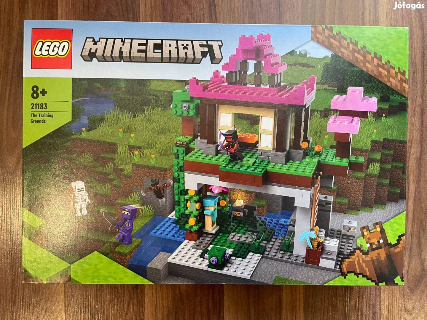 Új, bontatlan LEGO Minecraft 21183 A gyakorlótér